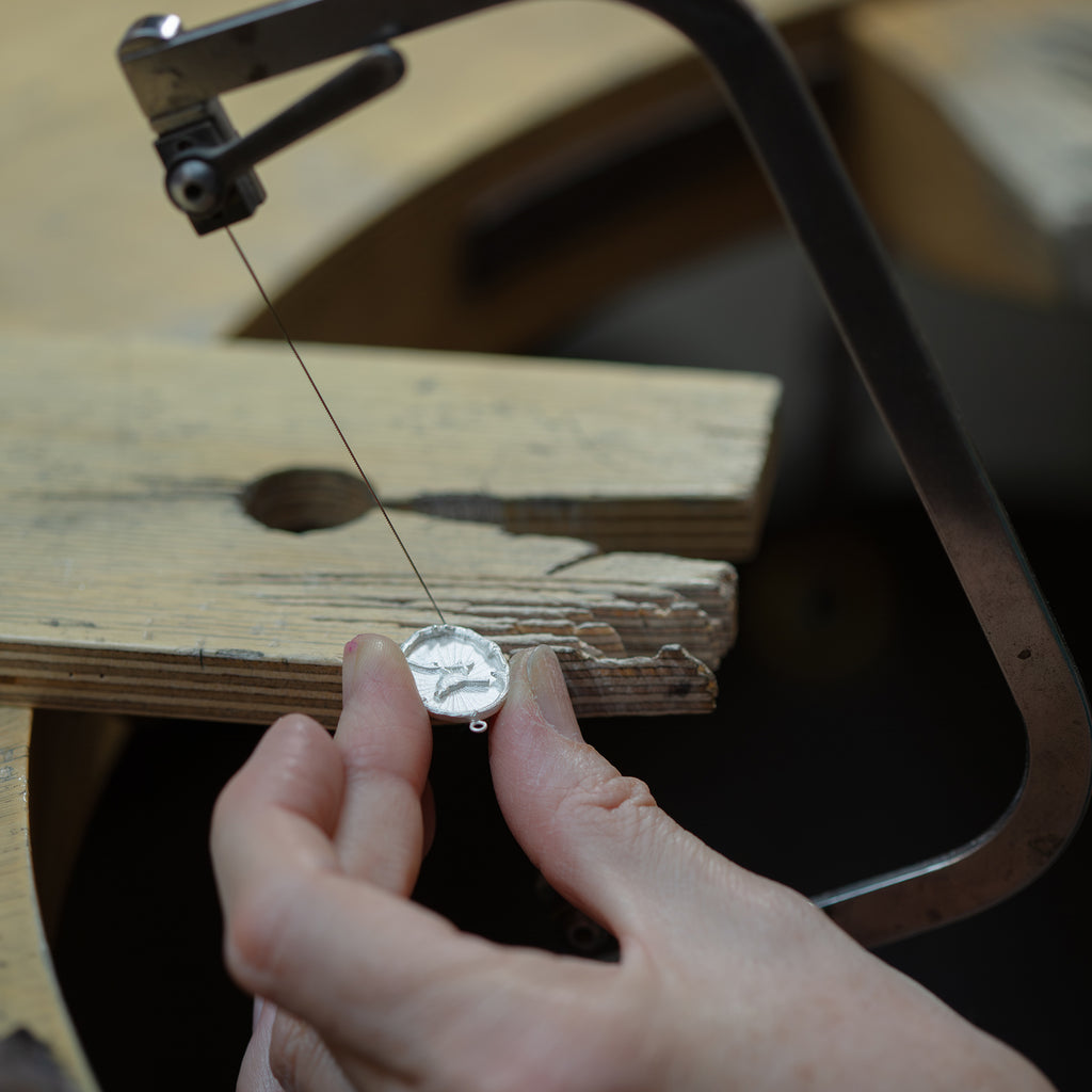 A.M. x The Hambledon 40th Anniversary Exclusive Singing Bird Cameo Necklace Gold