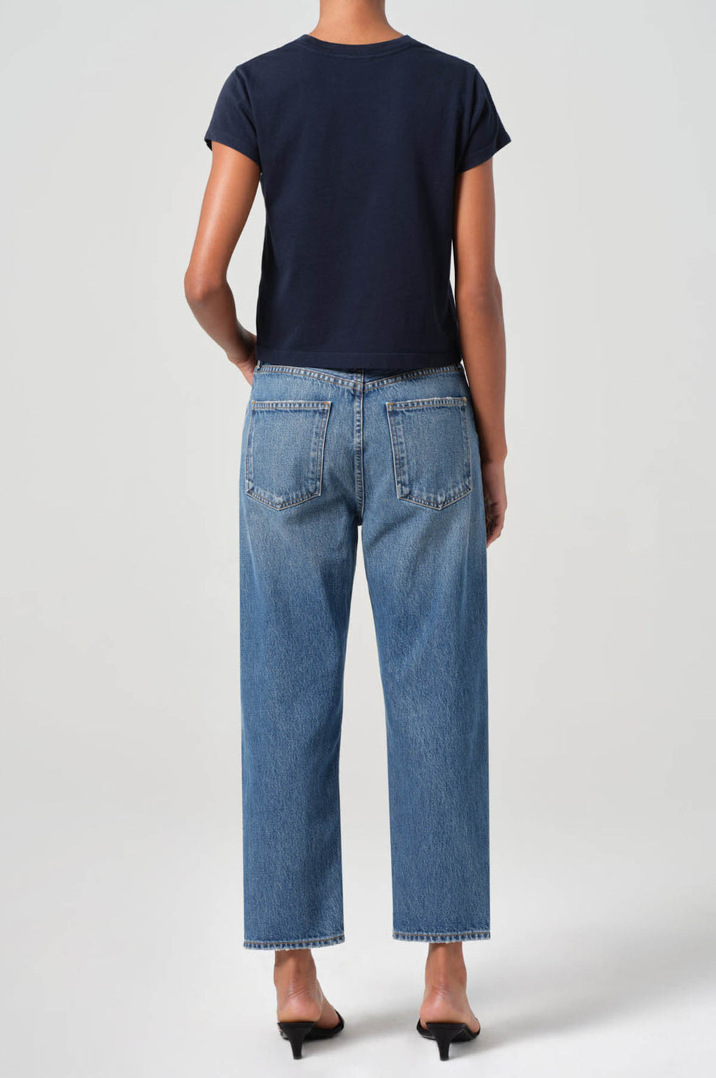 90's Crop M/R Loose Straight Essence