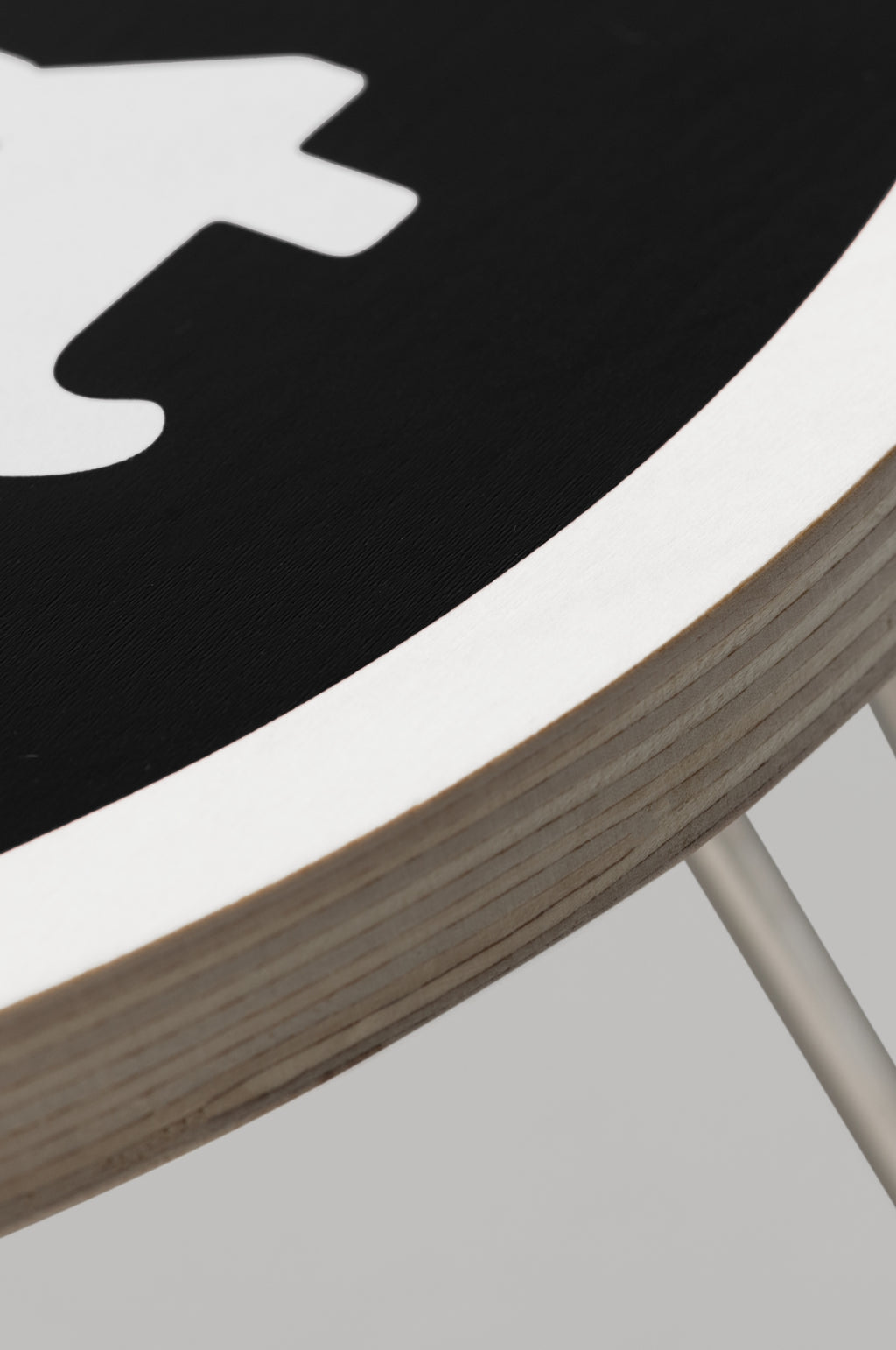 Heart Folding Table Black/White