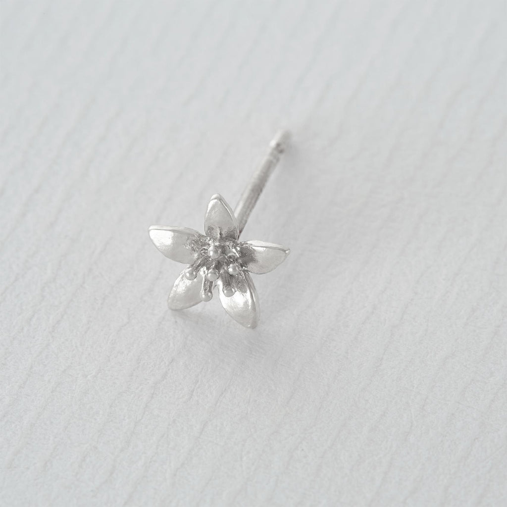 A.M. Lemon Blossom Single Stud Earring Silver