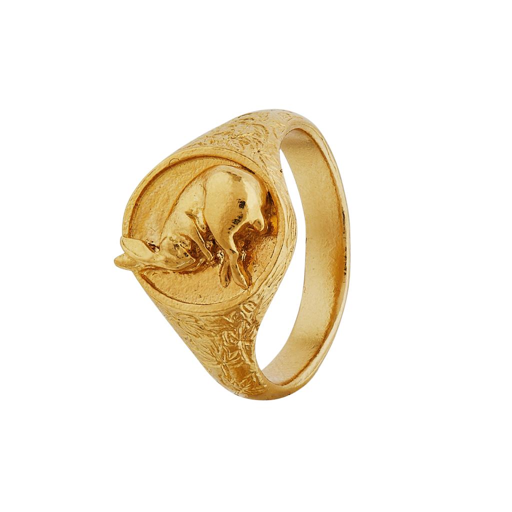 A.M. Ornately Engraved Signet Ring with Sleeping Hare Gold