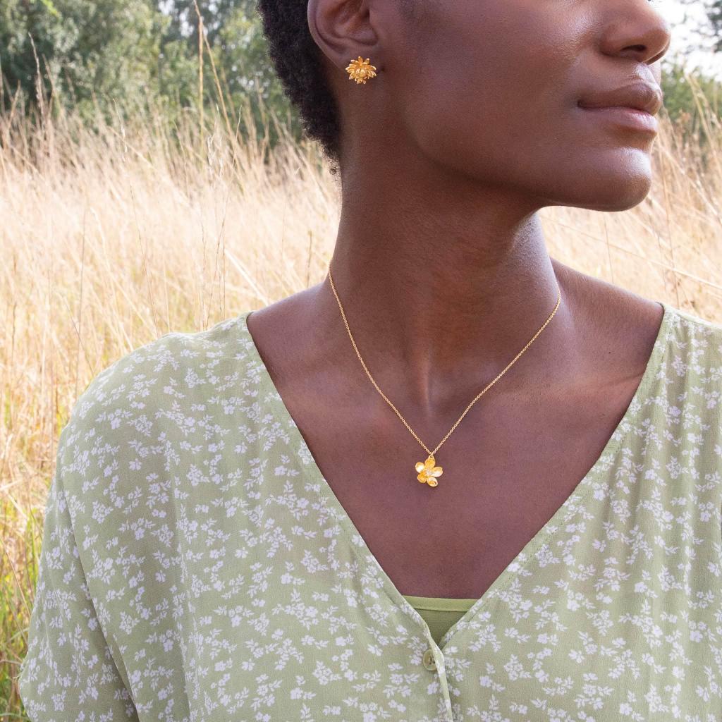 A.M. Citrine Buttercup Necklace Gold