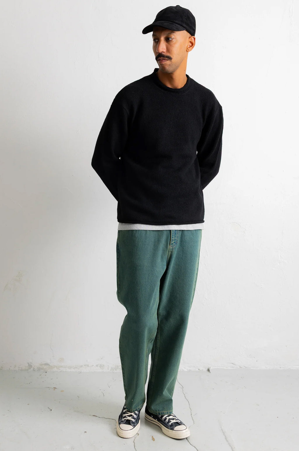 Slouch Crew Black Charcoal Cast Intarsia