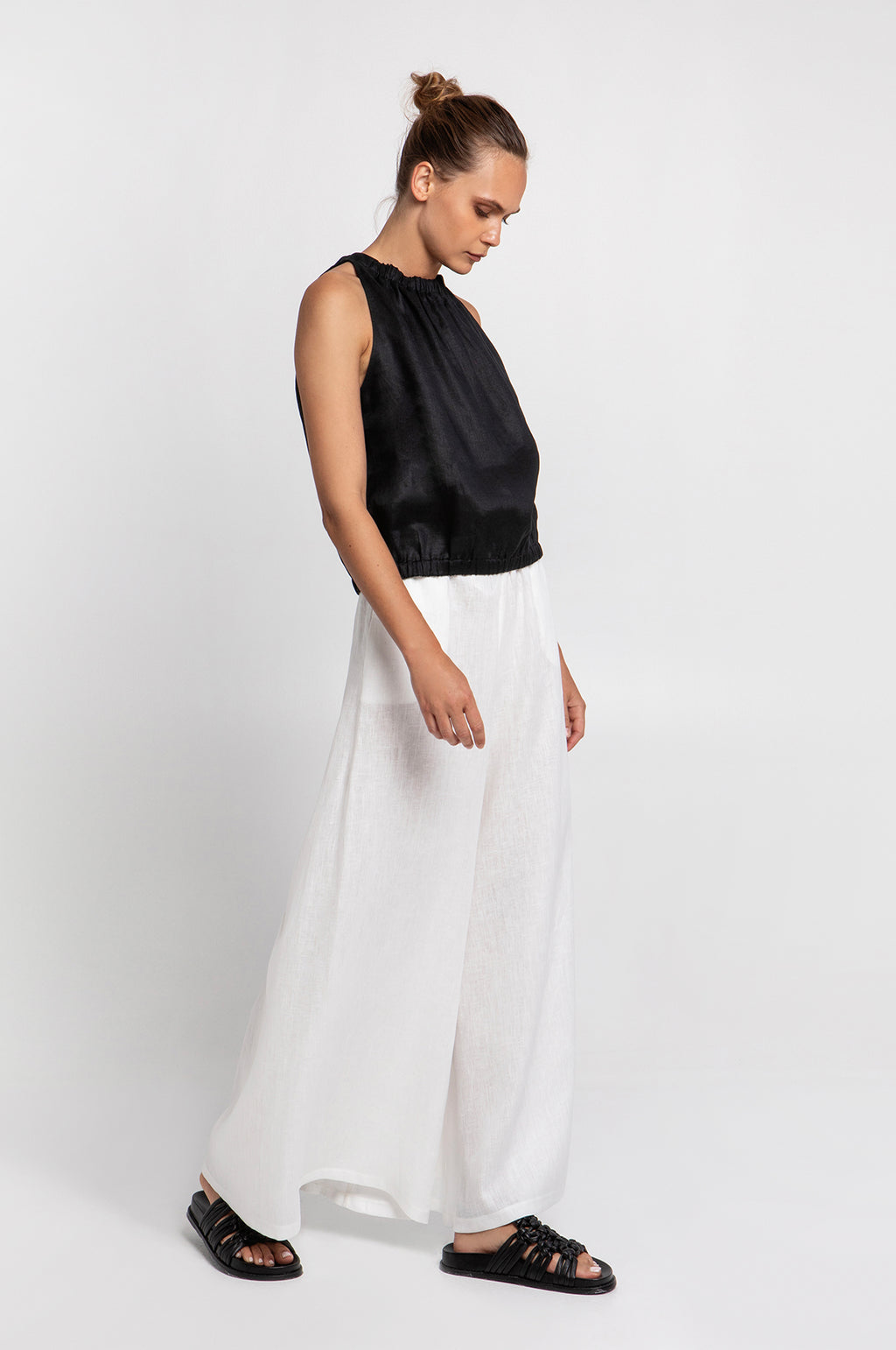 Sleeveless Linen Top Black