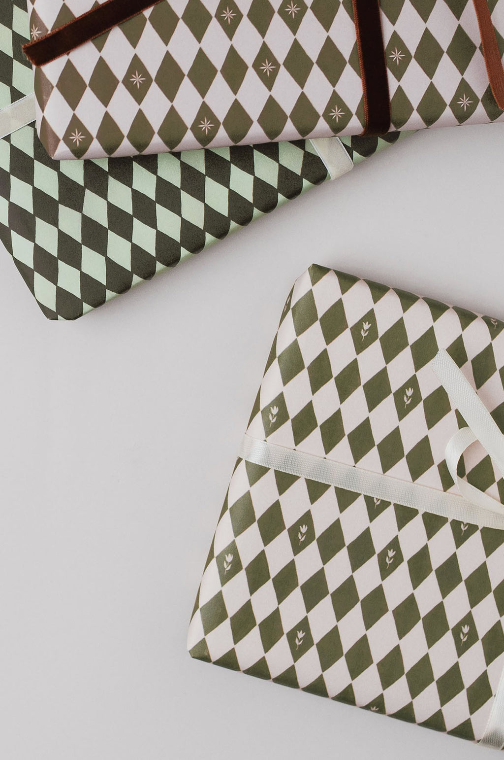 Tulip Diamond Green Harlequin Wrapping Paper Set of 3 Sheets