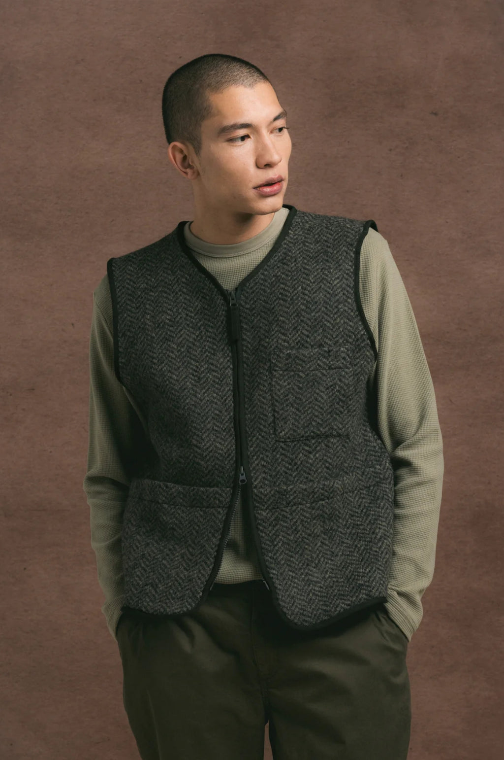 Bute Vest Herringbone Wool Moss