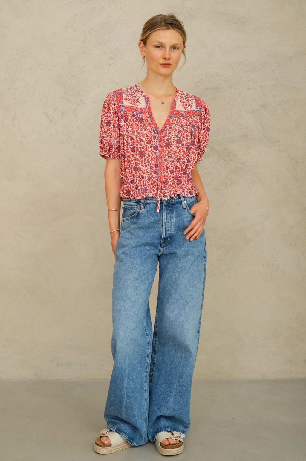 Della Print S/S Top Red/Navy