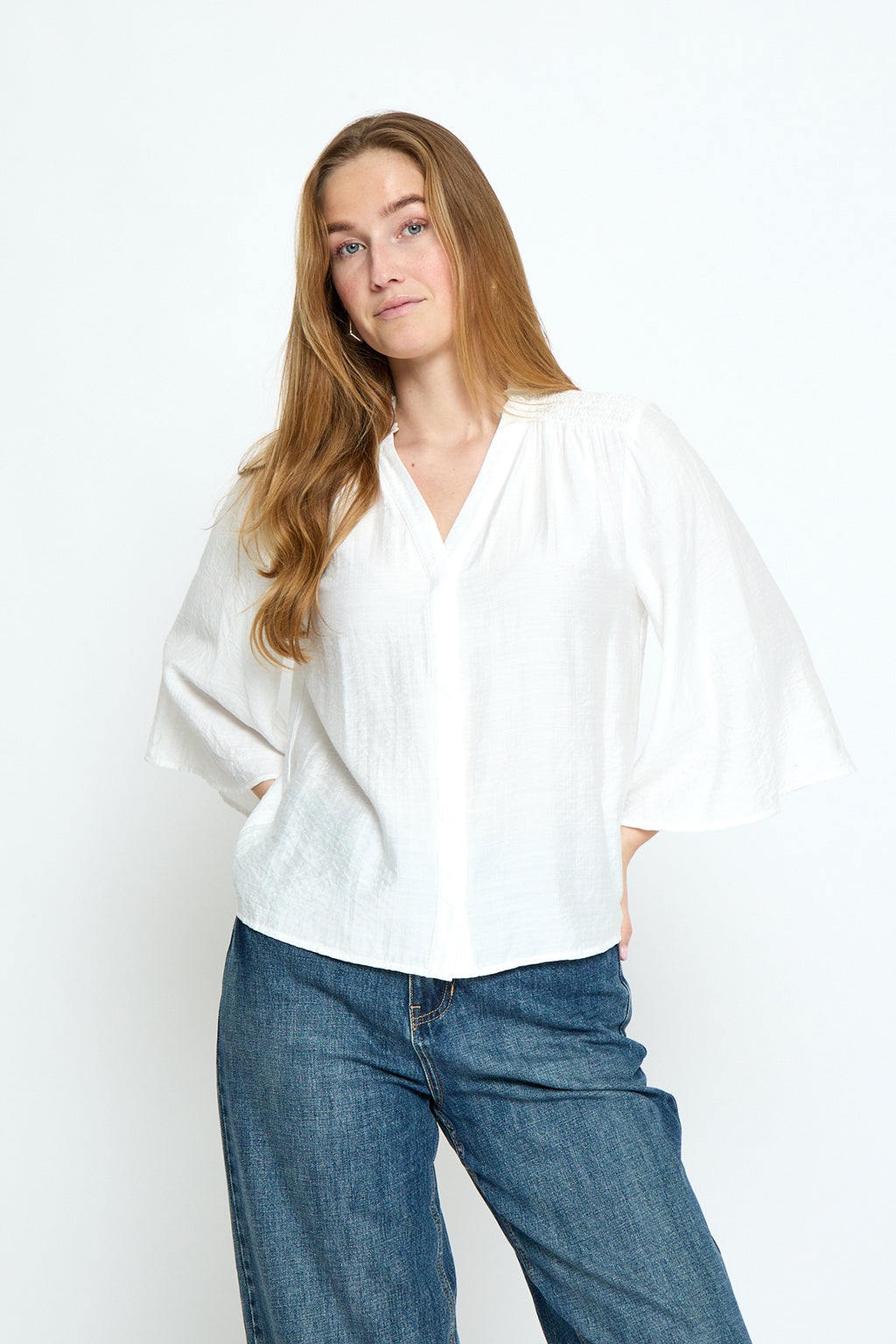 Seria V-Neck Shirt Cloud Dancer