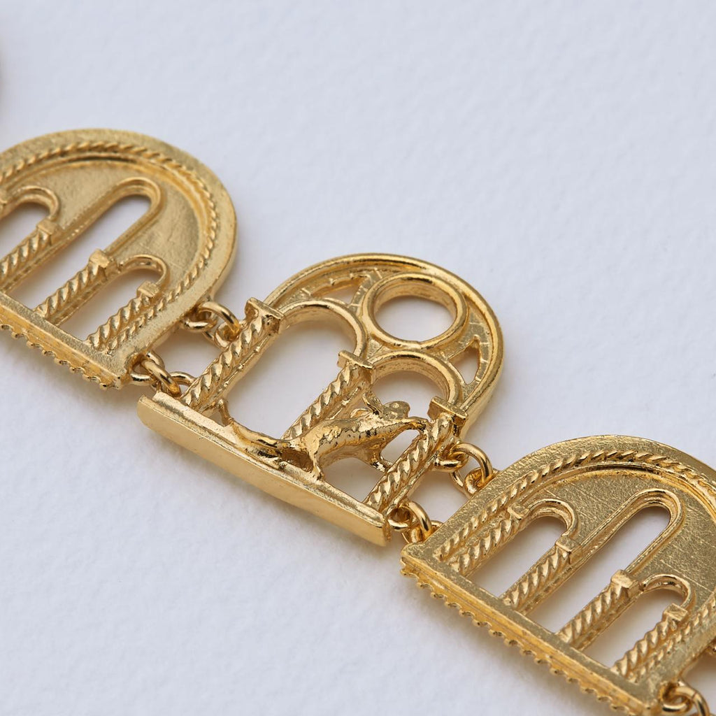 A.M. Linked Window Discovery Bracelet Gold