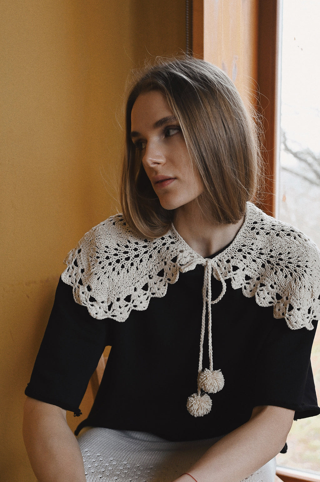 Crochet Collar Beige