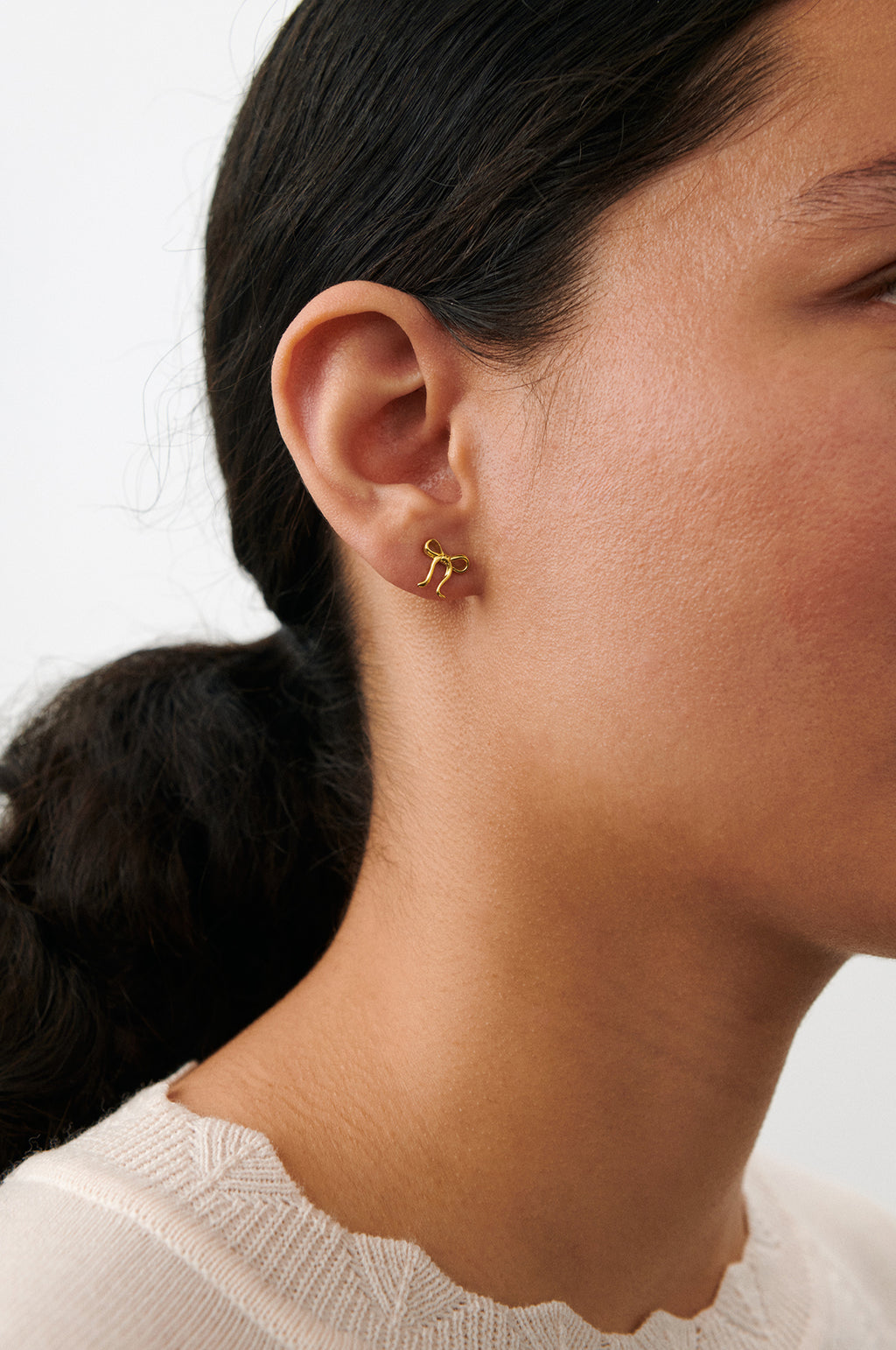 Bow Gold Earsticks