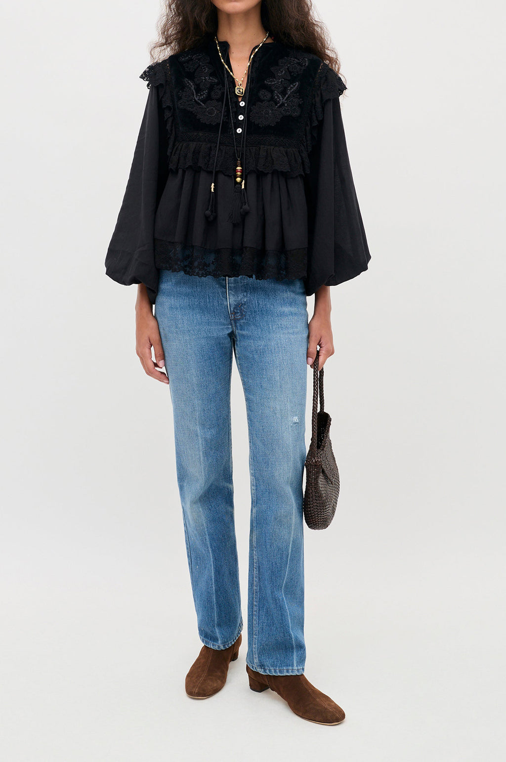 Diann Top Lilly Embroidery Black