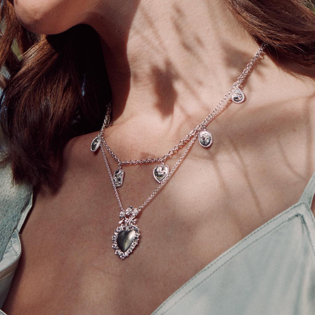 A.M. Gratitude for Nature Small Charm Necklace Gold