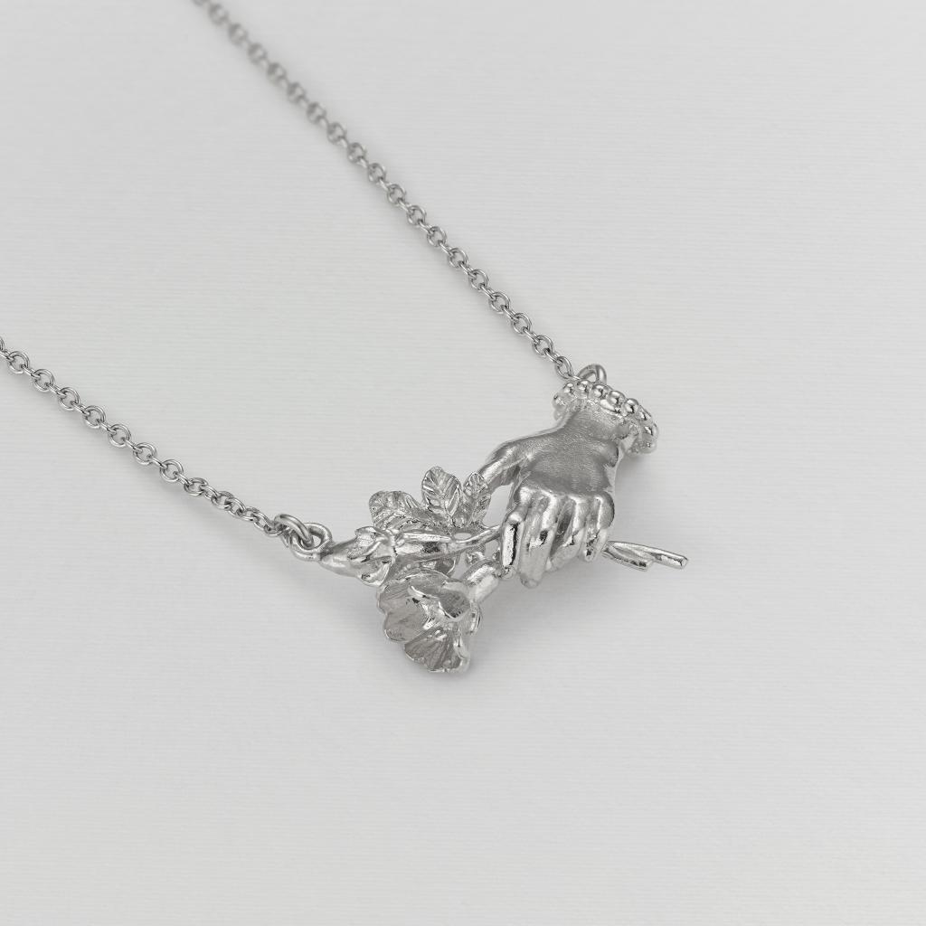 A.M. Gift of Flowers Inline Necklace Silver