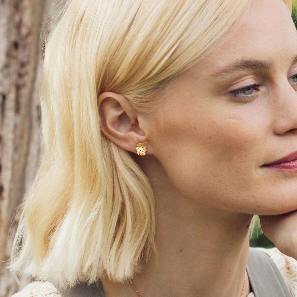 A.M. Feather Stud Earrings Gold