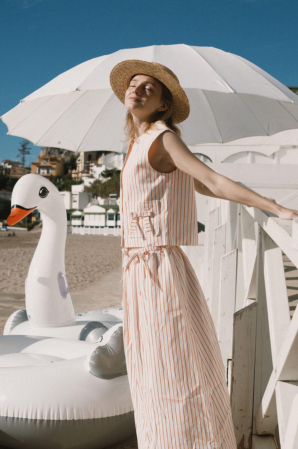 Thin Stripes Bow Skirt Off-White