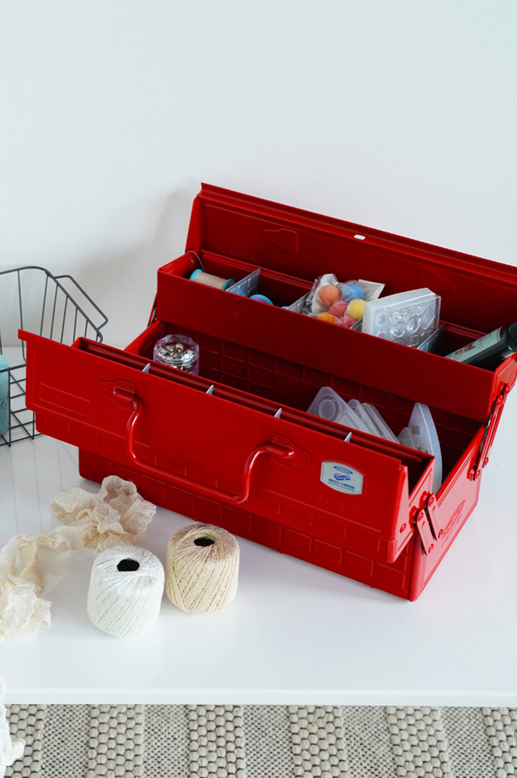 Cantilever Toolbox ST-350 Red