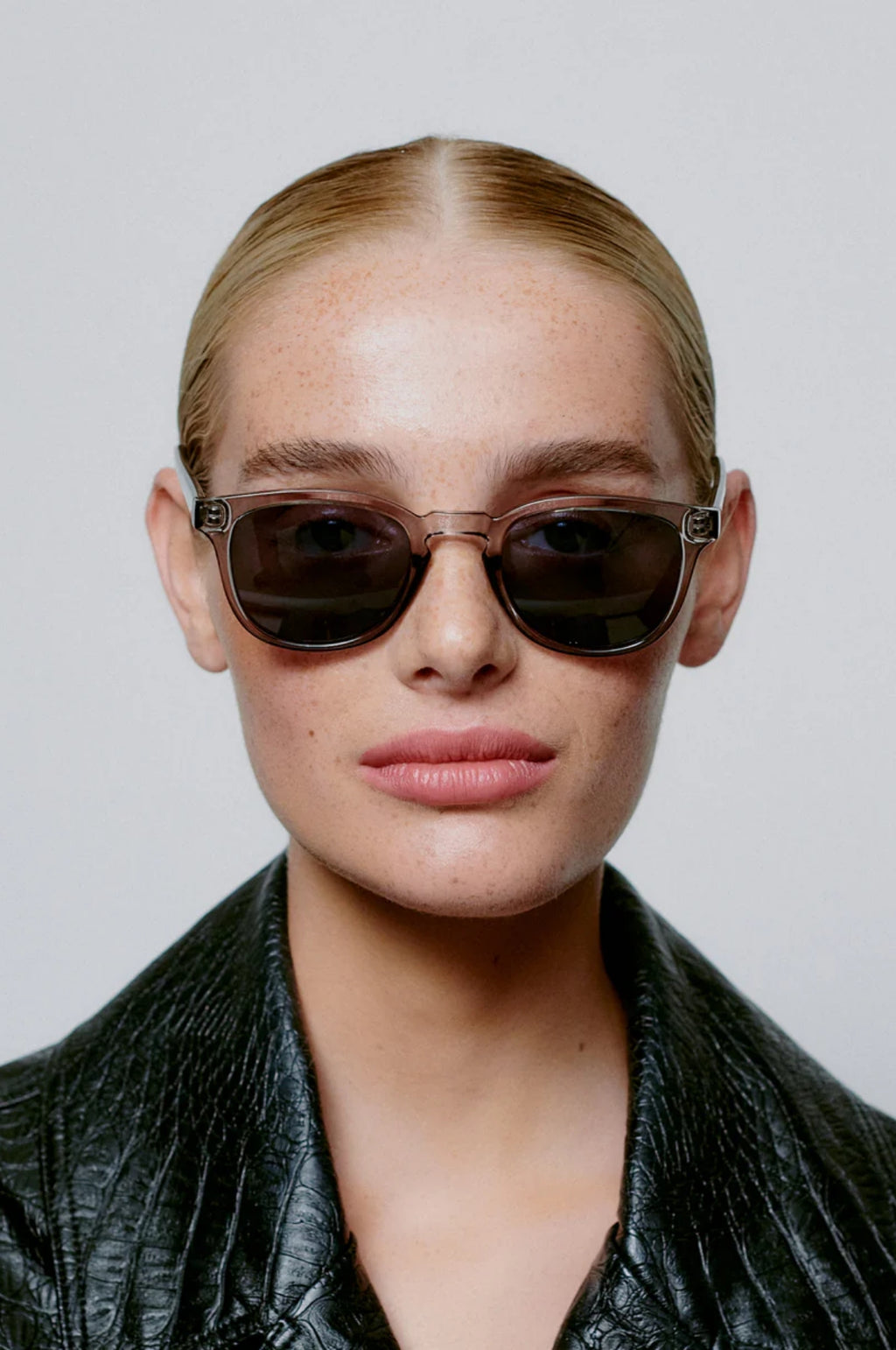 Bate Sunglasses Grey Transparent