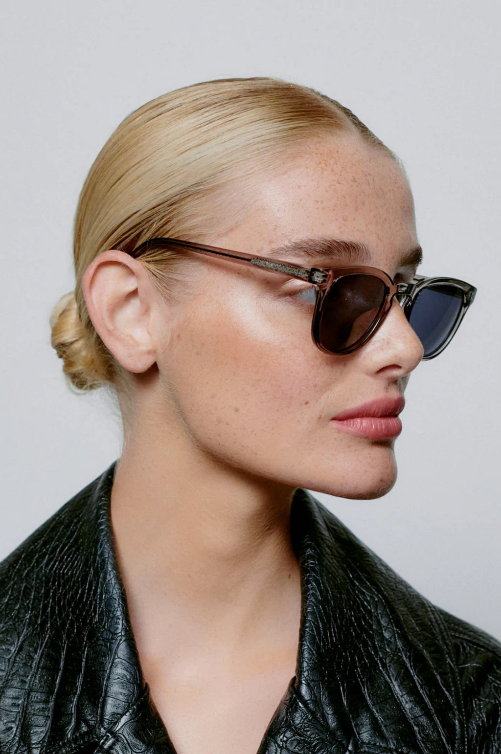 Bate Sunglasses Grey Transparent