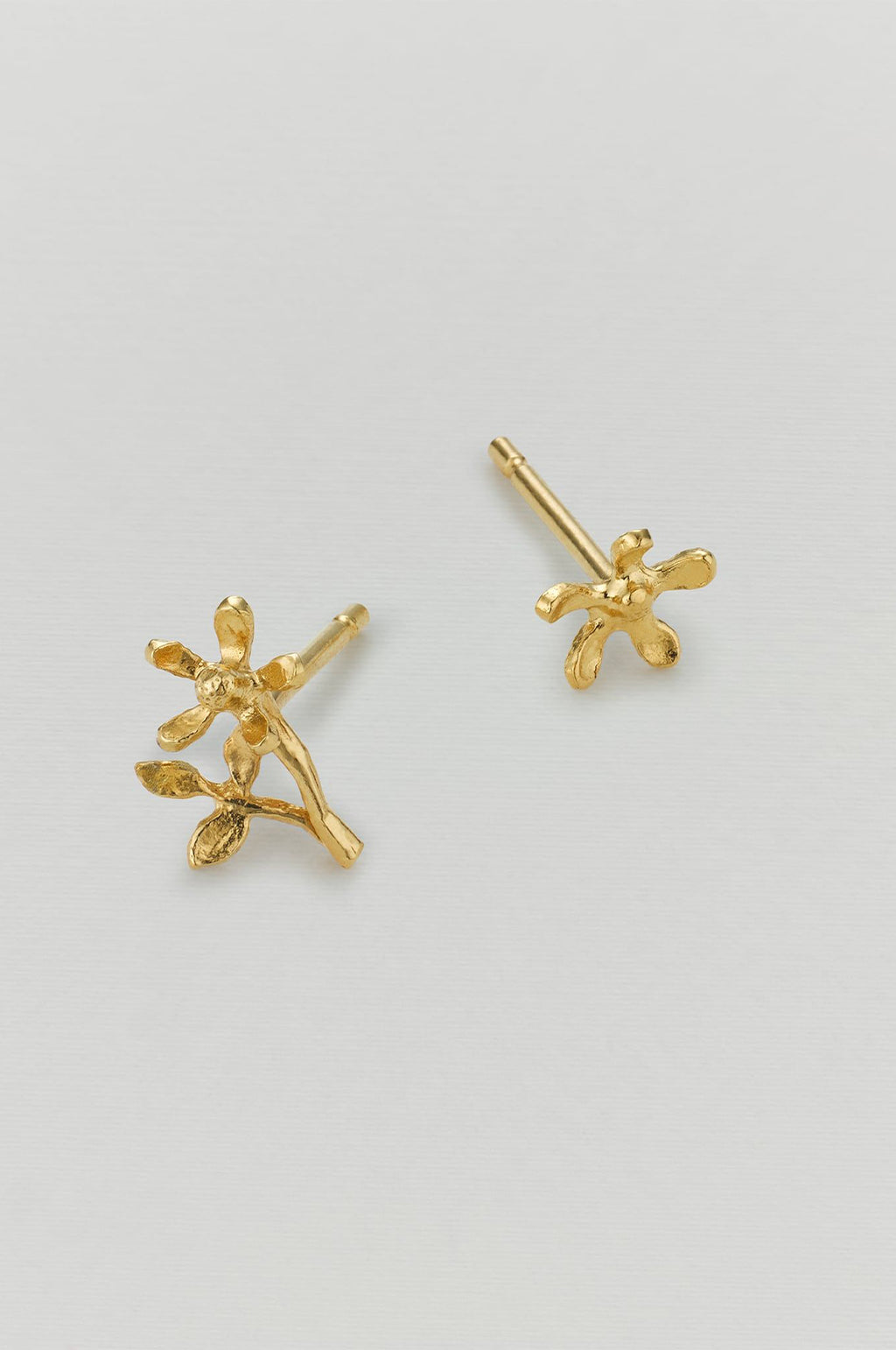 Asymmetric Growing Flower Stud Earrings Gold