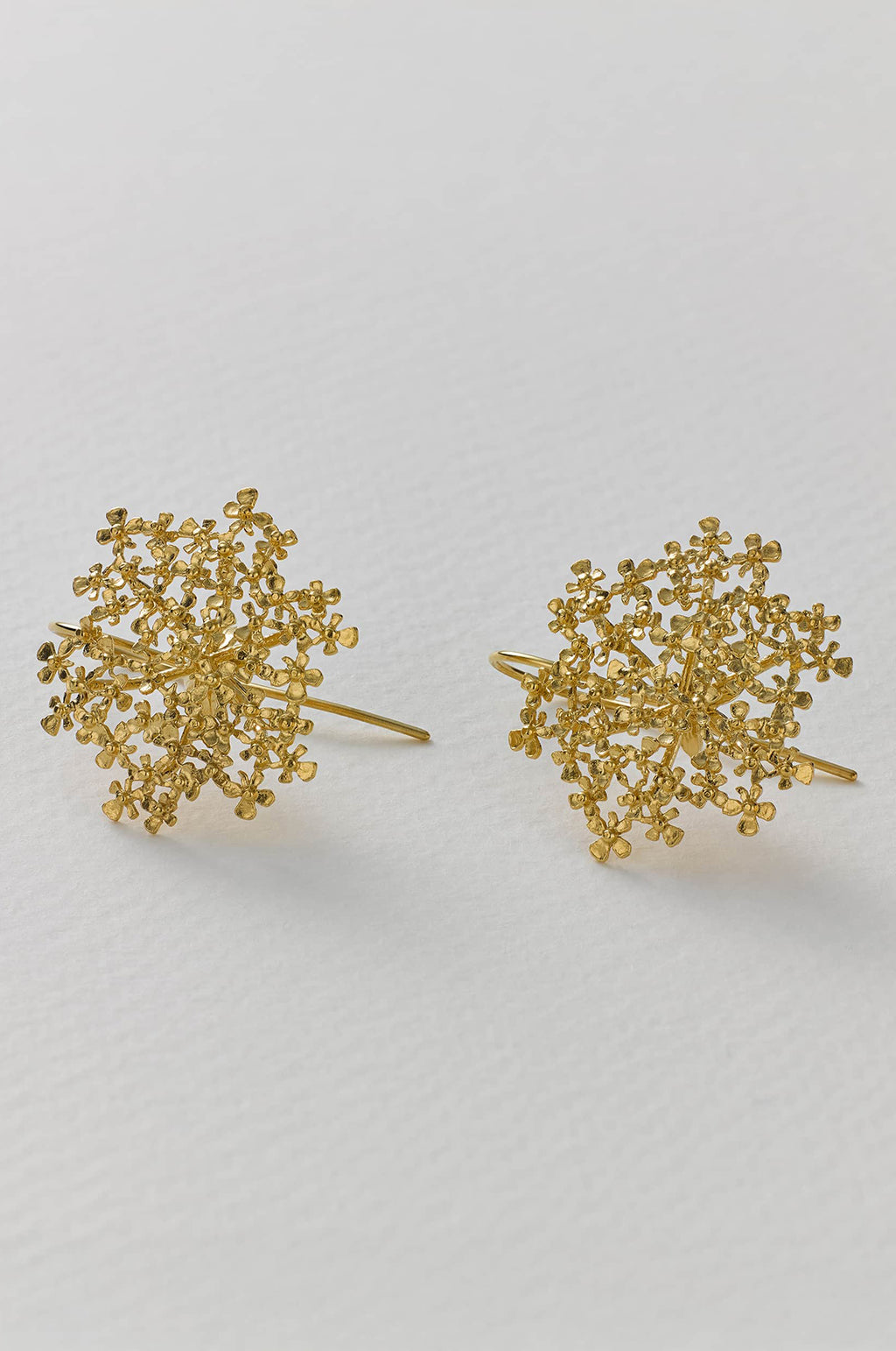 Cow Parsley Bloom Hook Earring Gold