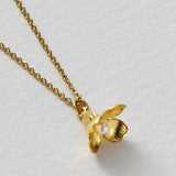 Cuckoo Flower Necklace with Pearl Gold