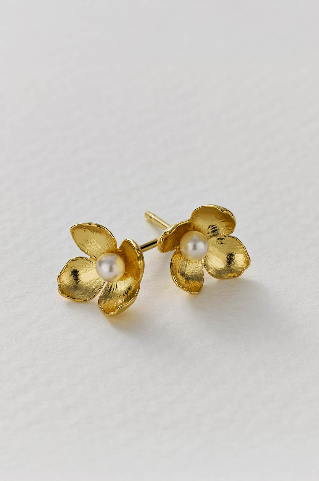 Cuckoo Flower Stud Earrings with White Pearl Gold