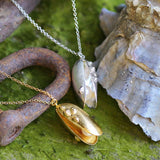 Mussel and Pearl Necklace Gold
