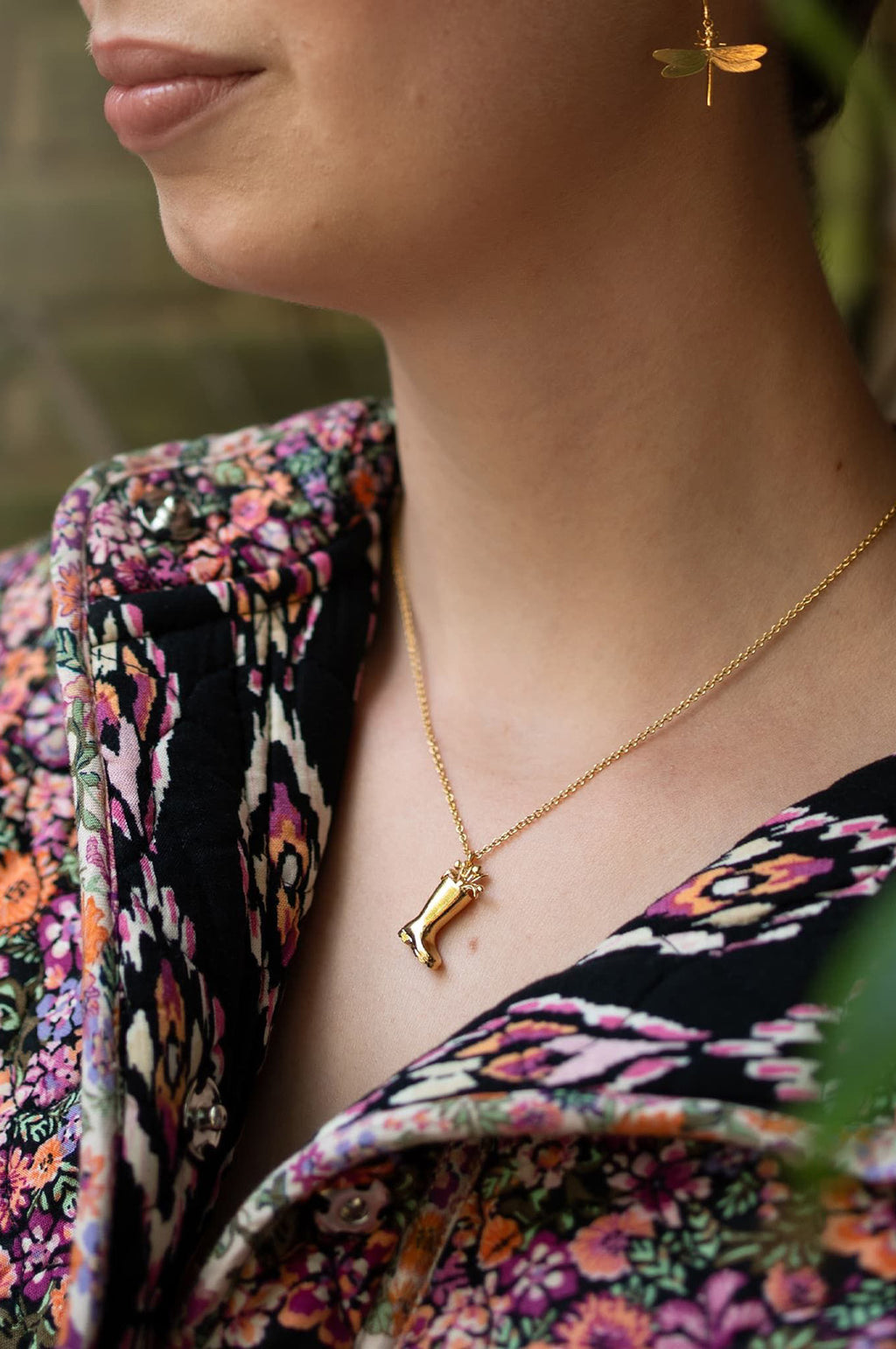 Tulip Filled Wellington Boot Necklace Gold