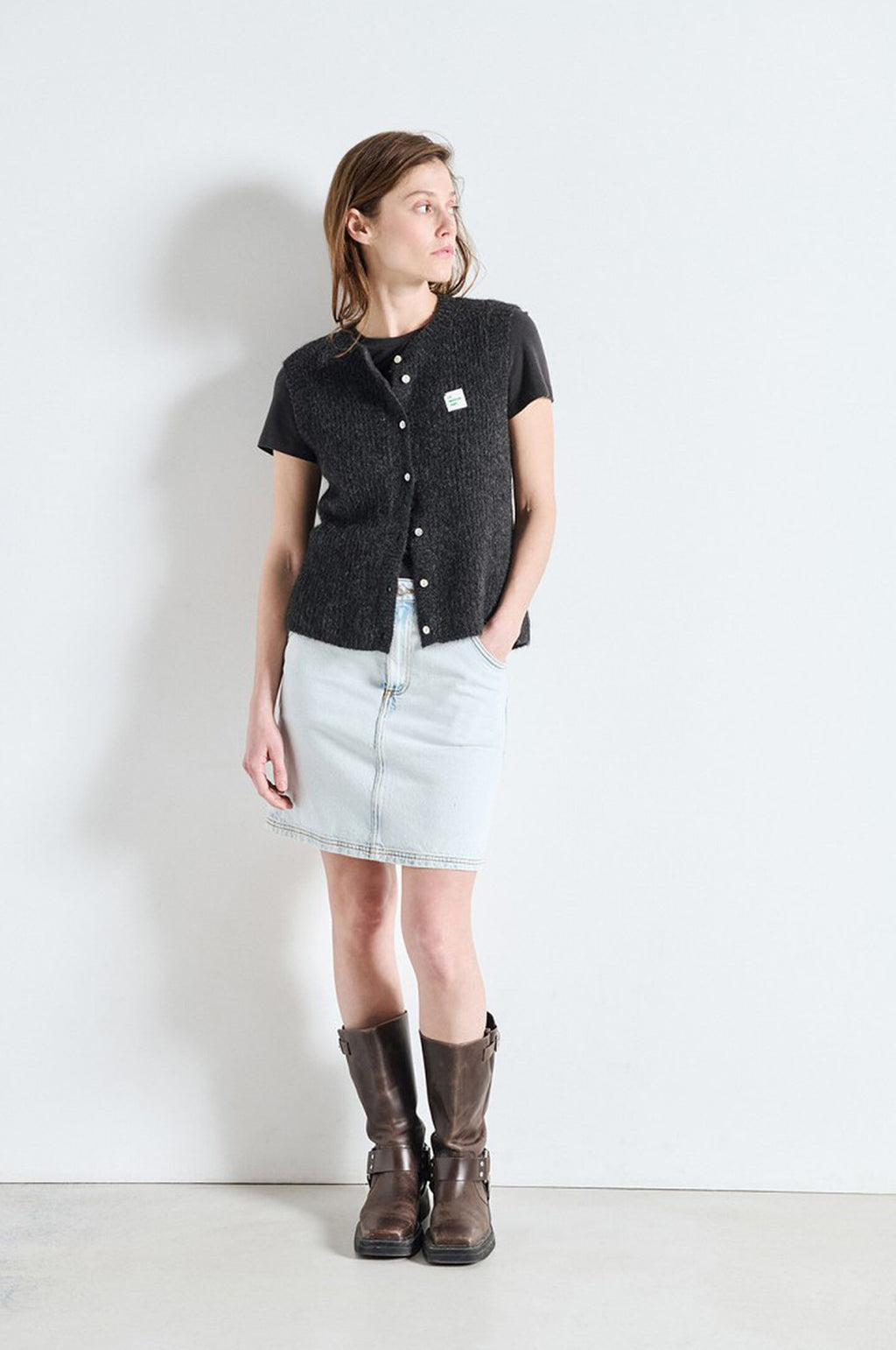 East Knit Vest Charcoal Melange