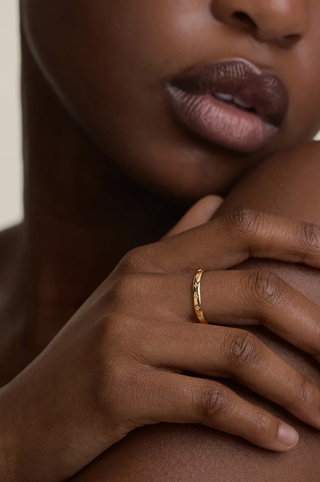 Cosmic Star Band Ring in Gold