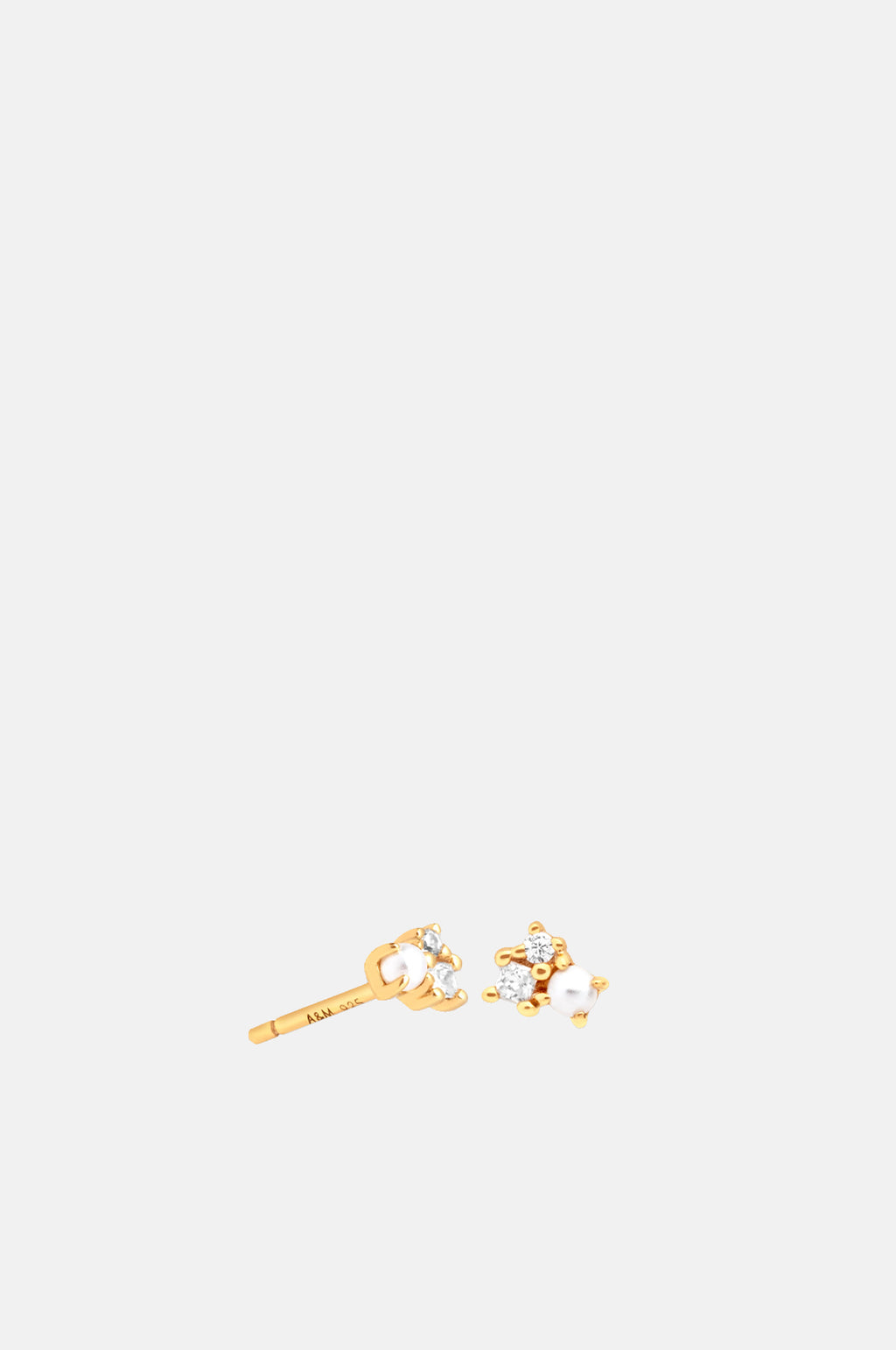 Astrid & Miyu Pearl and Crystal Studs in Gold.