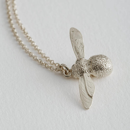 A.M. Baby Bee Necklace Silver