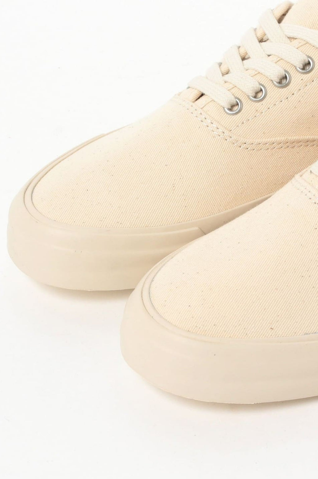 Sperry + MIL CVO Ivory