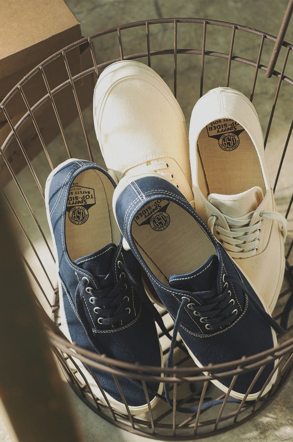 Sperry + MIL CVO Ivory