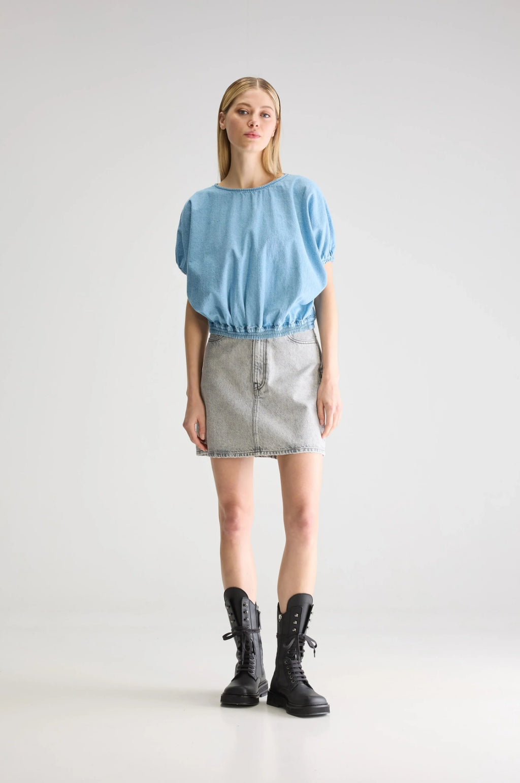 Wilma Top Lt Blue Bleach