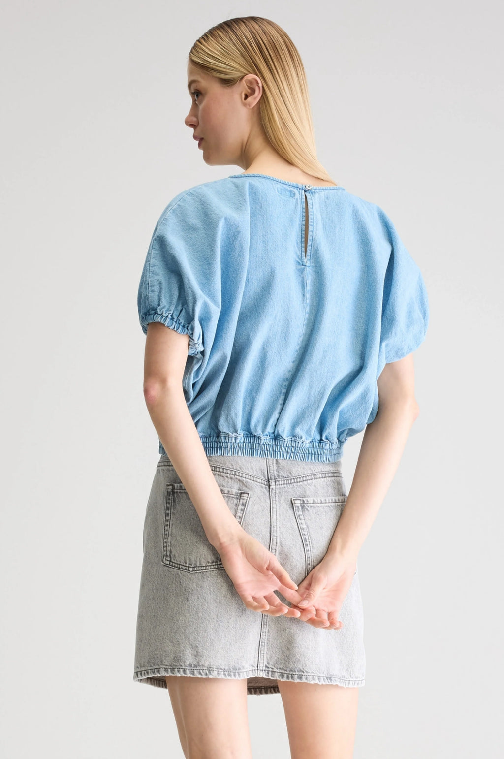 Wilma Top Lt Blue Bleach