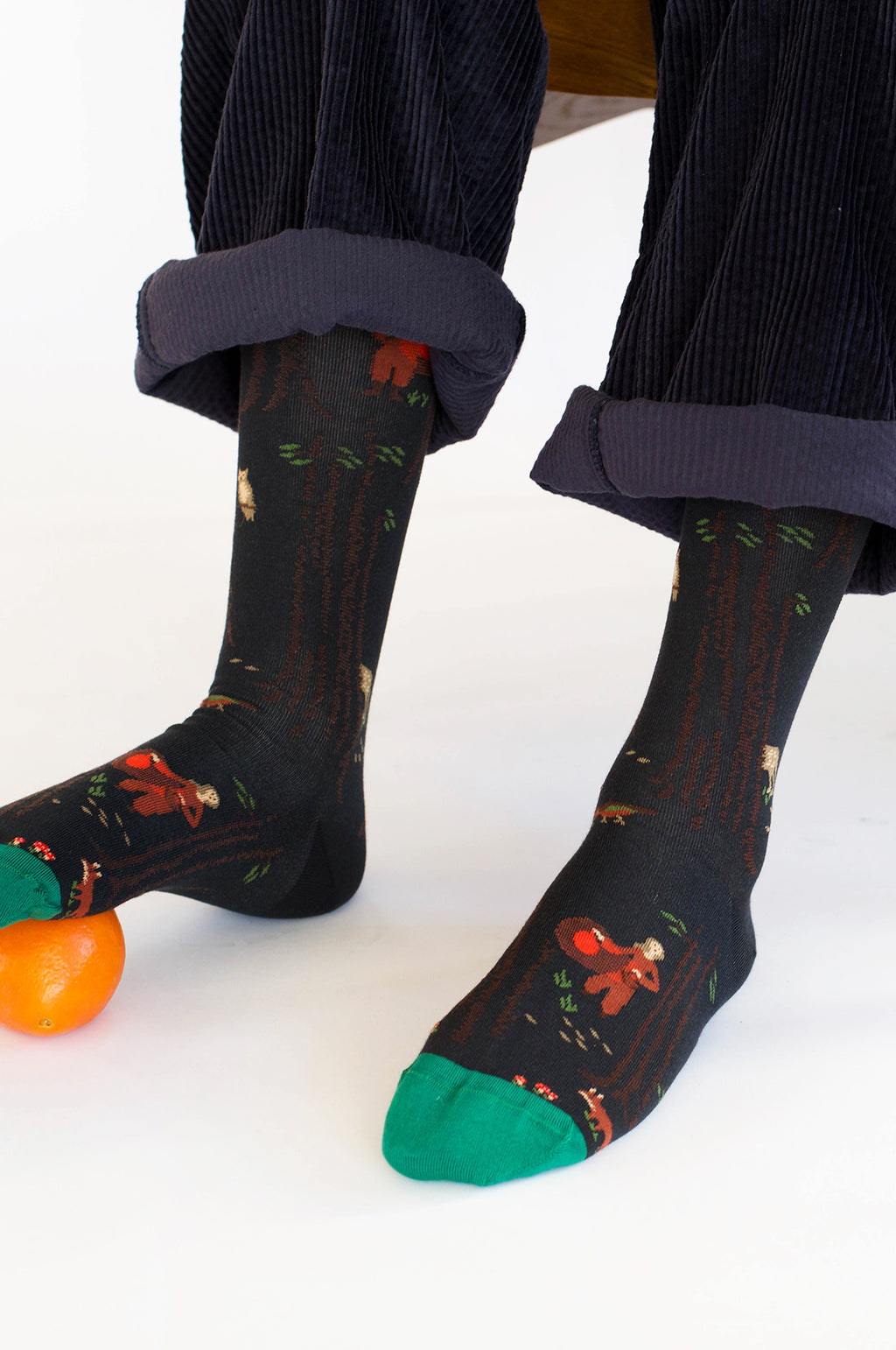 Nuit Faux Noir Knee High Socks