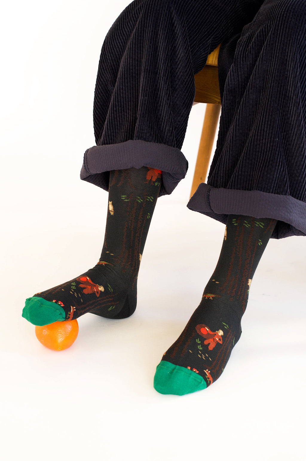 Nuit Faux Noir Knee High Socks