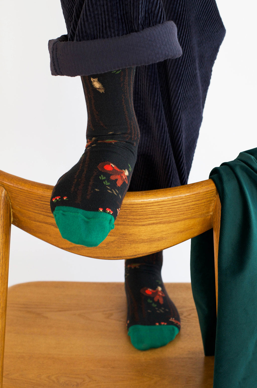 Nuit Faux Noir Knee High Socks