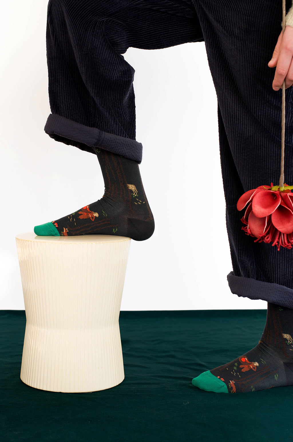 Nuit Faux Noir Knee High Socks