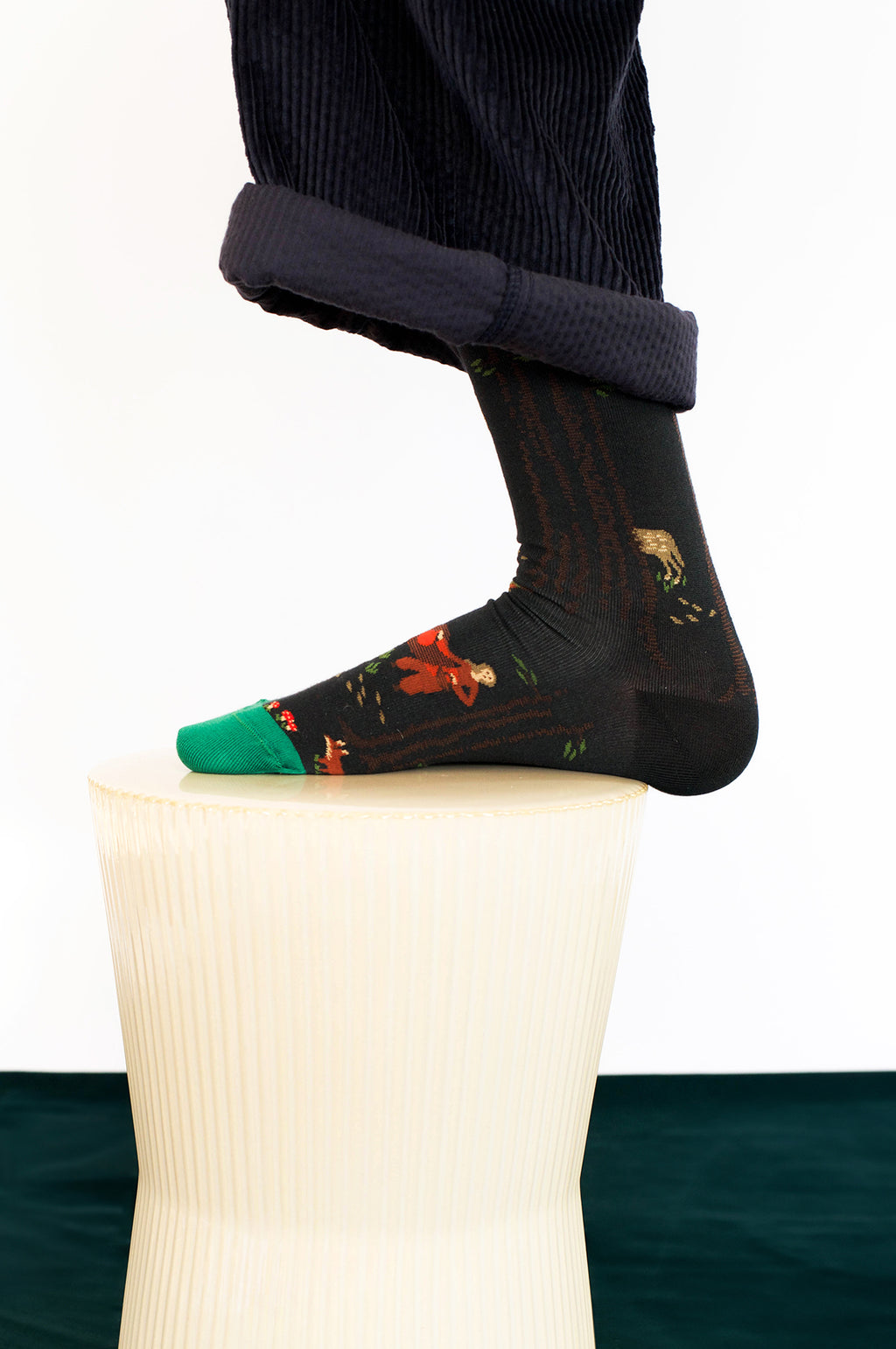 Nuit Faux Noir Knee High Socks