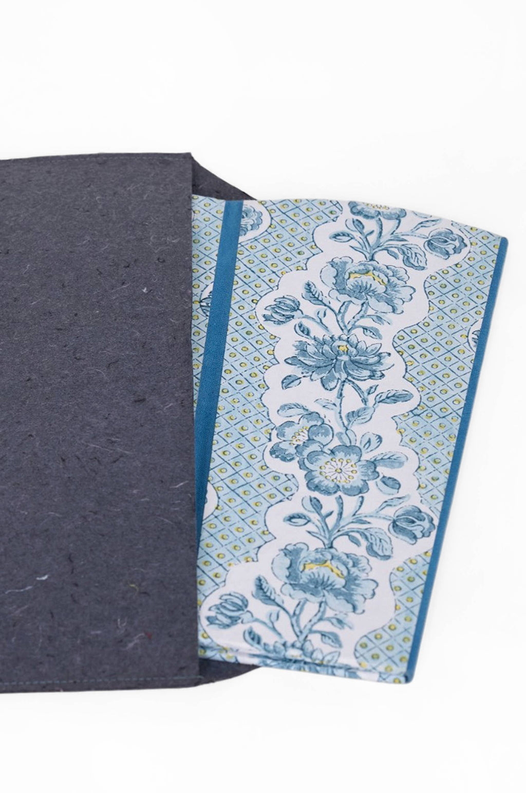 Scalloped Collapsible Basket Indigo