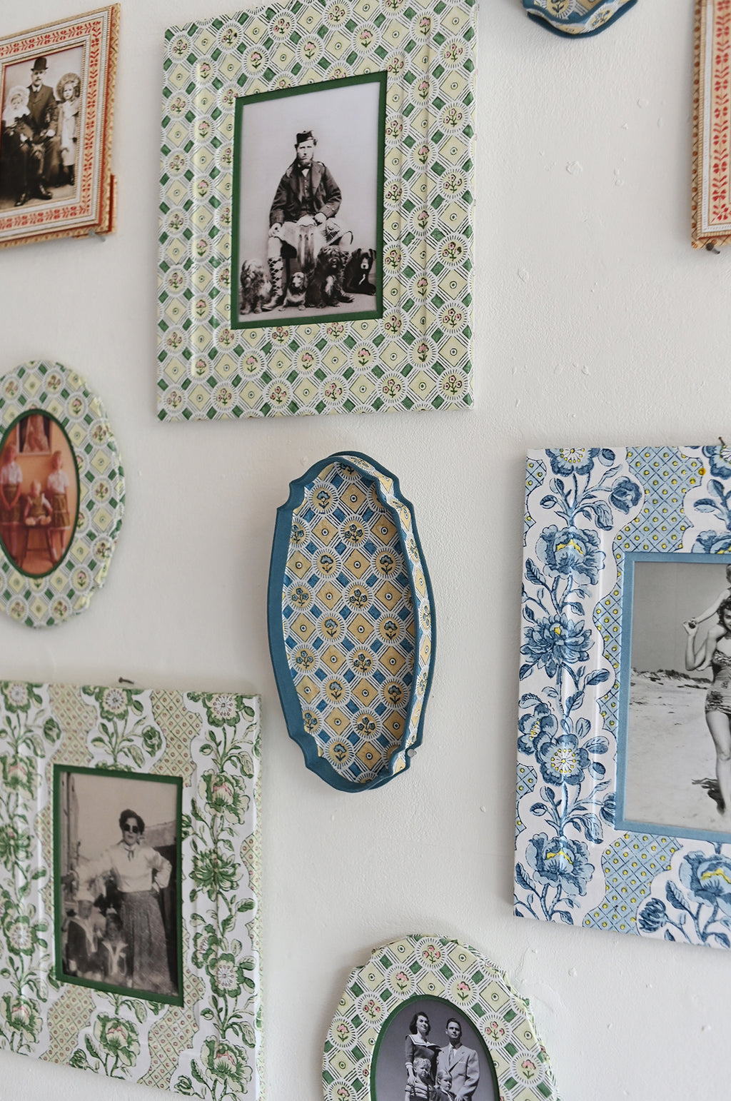 Oval Table Top Picture Frame Spring Bloom Green