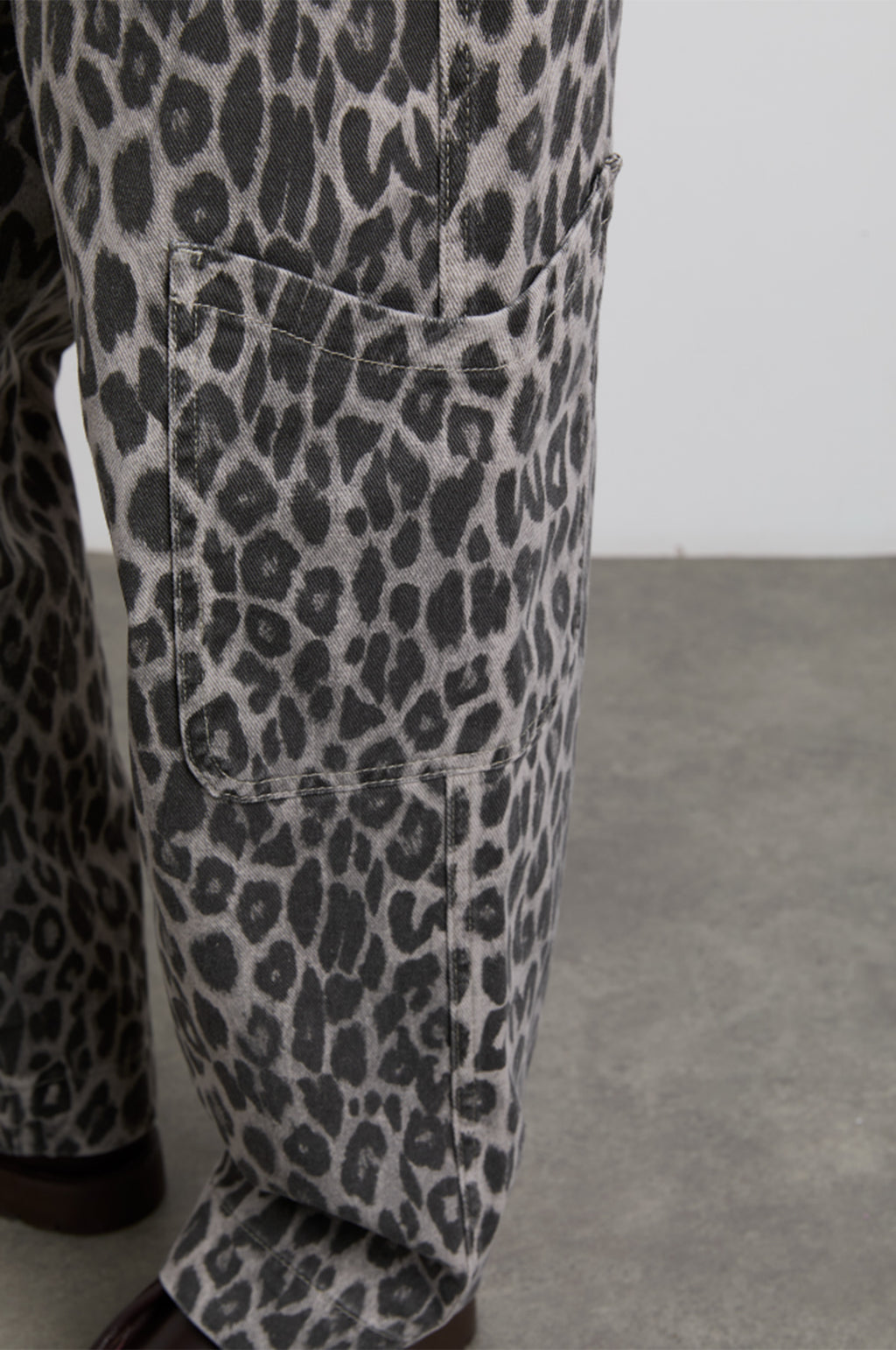 Leopard Drew Cargos Charcoal