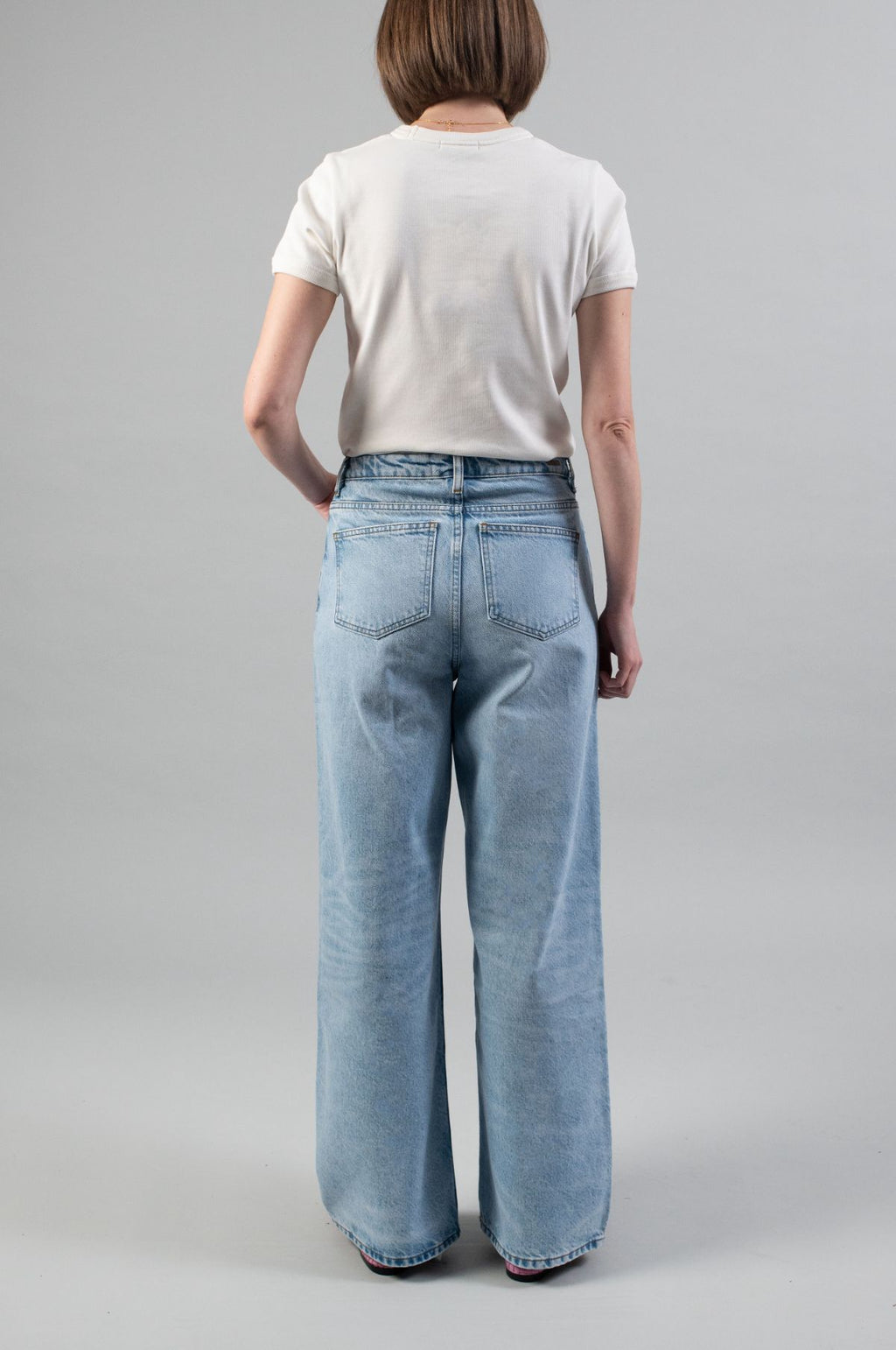 Willow Wide Jeans Worn Light Blue