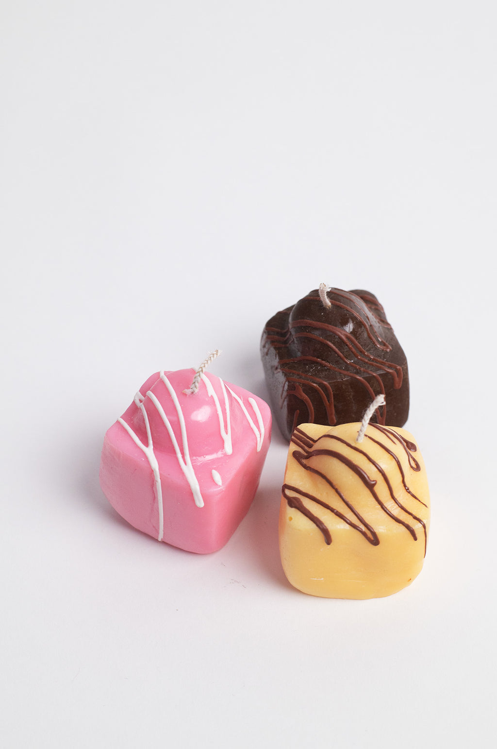 Fondant Fancy Candle Brown