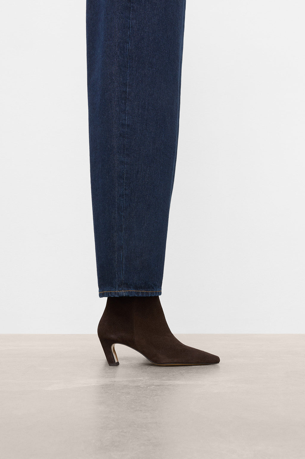 Xena Suede Chocolate