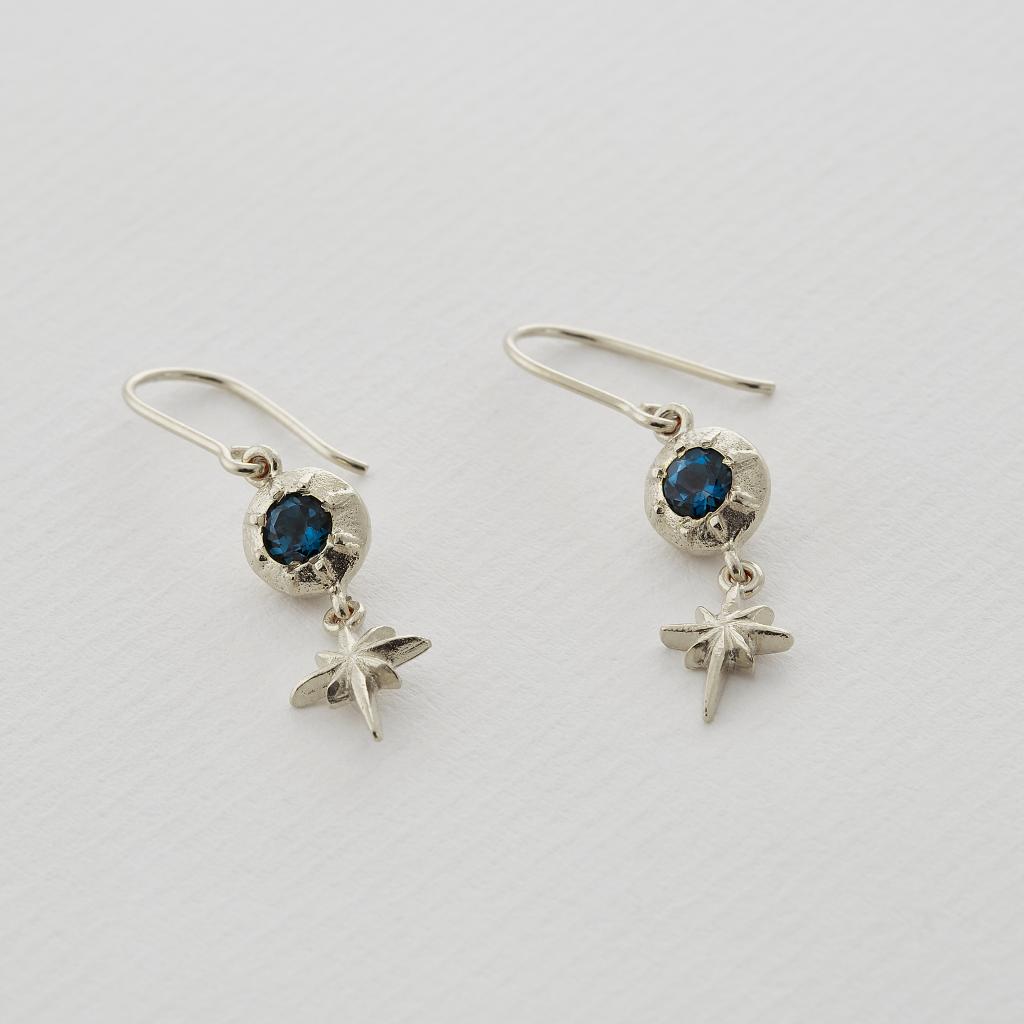 A.M. Guiding Star Hook Earrings Silver