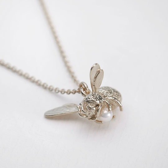 A.M. Flying Bee with Pearl Necklace Silver